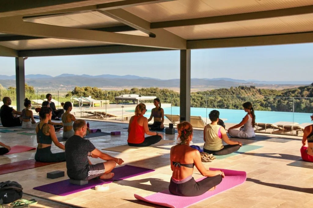 yoga boschi di montecalvi toscana agriturismo